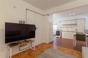 Image 3 - 925429