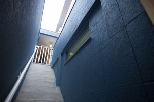 Image 46 - 925430