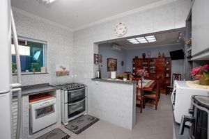 Image 8 - 925430
