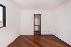 Image 31 - 925432