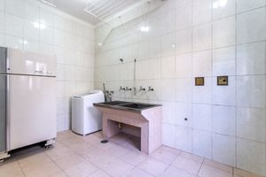 Image 37 - 925434
