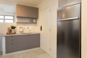 Image 33 - 925438