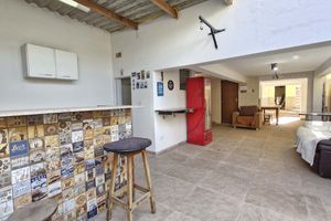 Image 40 - 925440