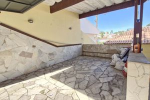 Image 44 - 925440