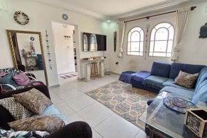 Image 11 - 925440