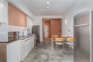 Image 21 - 925441