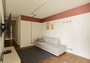 Image 3 - 925444