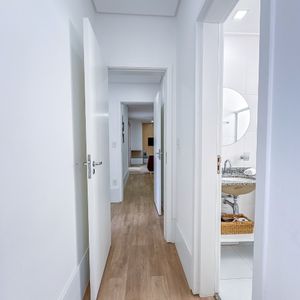 Image 26 - 925446