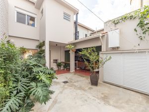 Image 31 - 925447