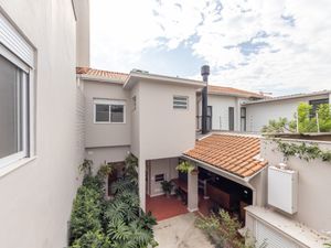 Image 32 - 925447