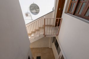 Image 36 - 925451