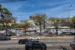 Image 22 - 925451