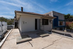 Image 21 - 925451