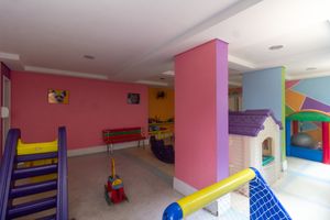 Image 40 - 925456