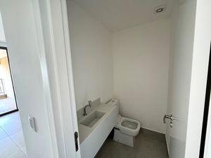 Image 4 - 925459