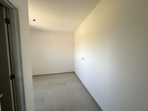 Image 19 - 925459