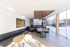 Image 37 - 925459
