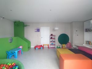 Image 42 - 925462