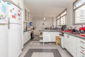Image 22 - 925464