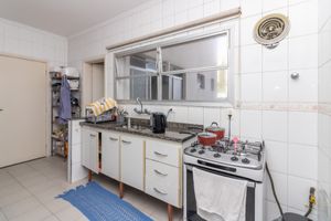 Image 11 - 925471