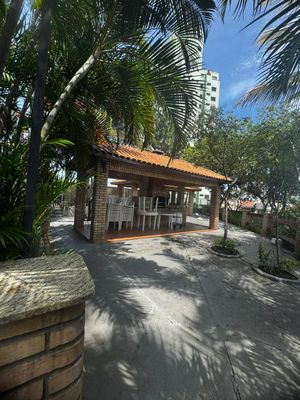 Image 31 - 925480