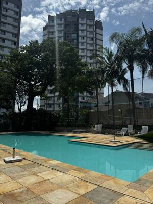 Image 38 - 925480