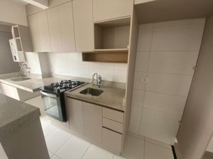 Image 4 - 925481