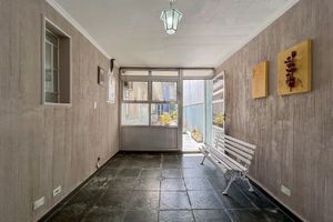 Image 4 - 925488