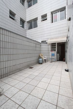 Image 39 - 925496