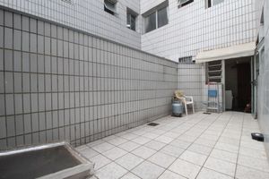 Image 37 - 925496