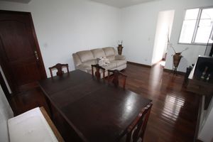 Image 5 - 925496