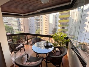 Image 15 - 925497