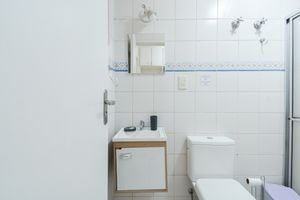 Image 13 - 925498