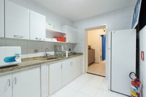 Image 11 - 925501