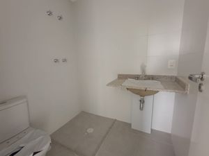 Image 10 - 925504