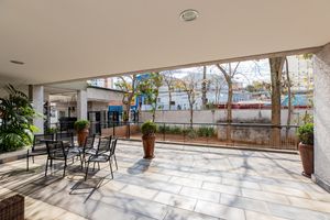 Image 33 - 925505