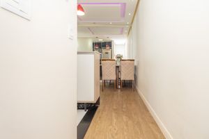 Image 21 - 925507