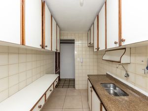 Image 18 - 925513