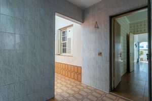 Image 24 - 925515