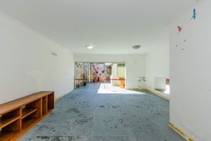 Image 25 - 925524
