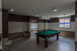 Image 43 - 925527