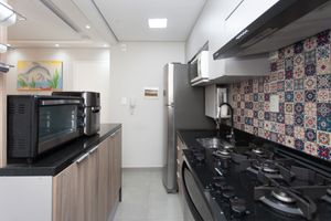 Image 22 - 925527