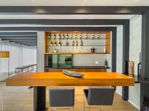 Image 22 - 925528