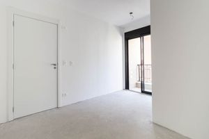 Image 19 - 925530