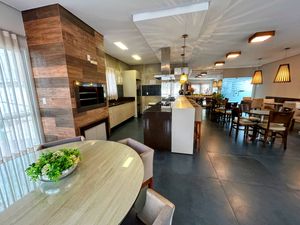 Image 19 - 925531