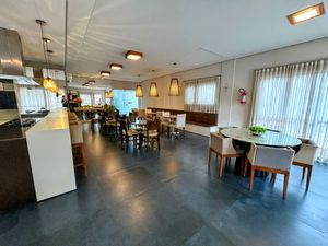 Image 18 - 925531