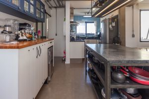 Image 7 - 925534