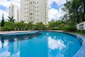 Image 34 - 925541