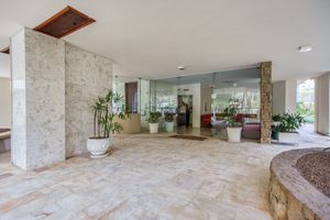 Image 40 - 925545