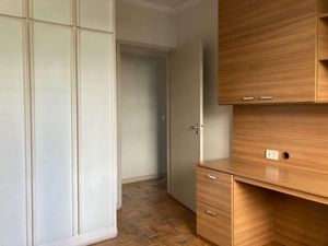 Image 19 - 925546